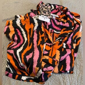 Long sleeve button up & shorts DVF for target set, NWT